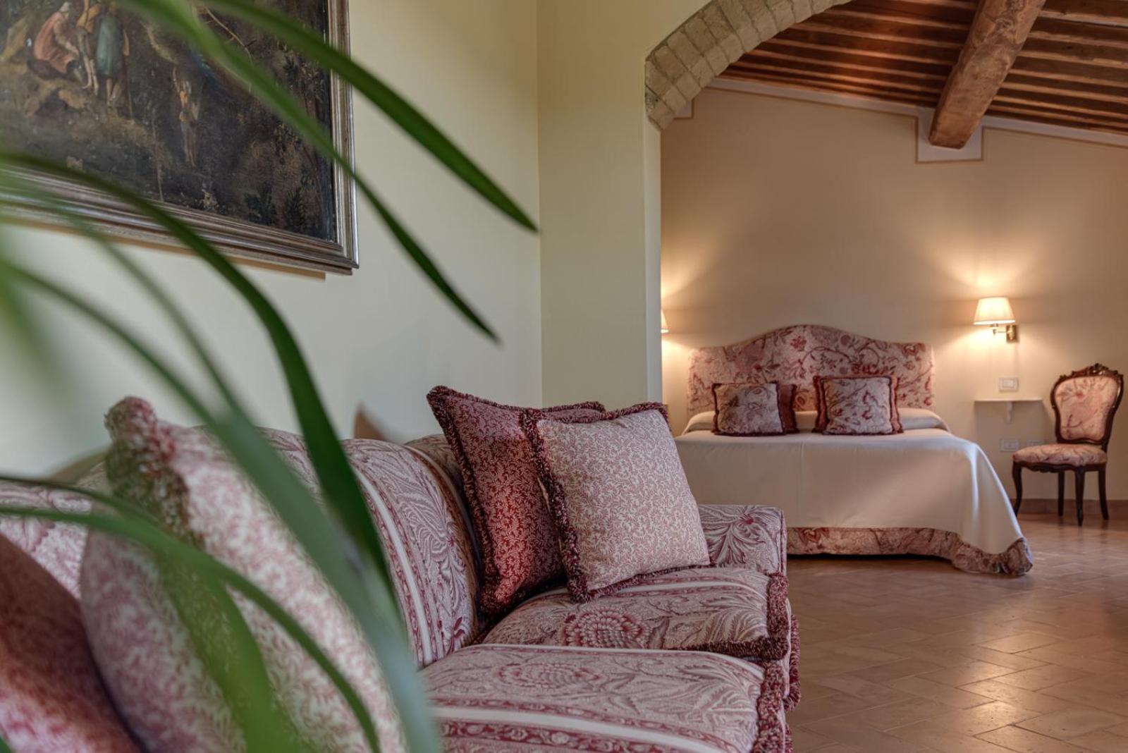 Villa Il Castagno Wine & Resort Siena Exterior photo