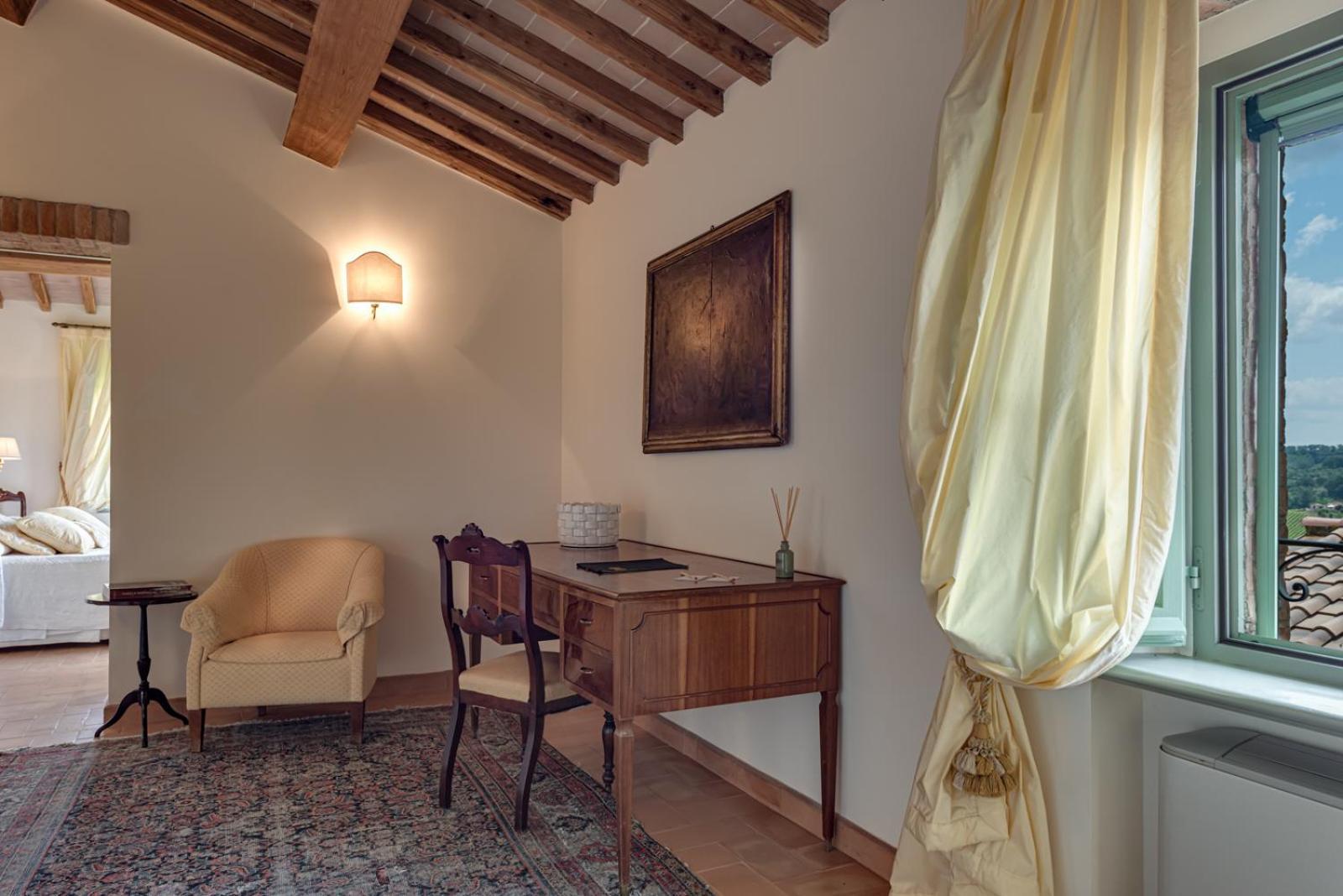 Villa Il Castagno Wine & Resort Siena Exterior photo
