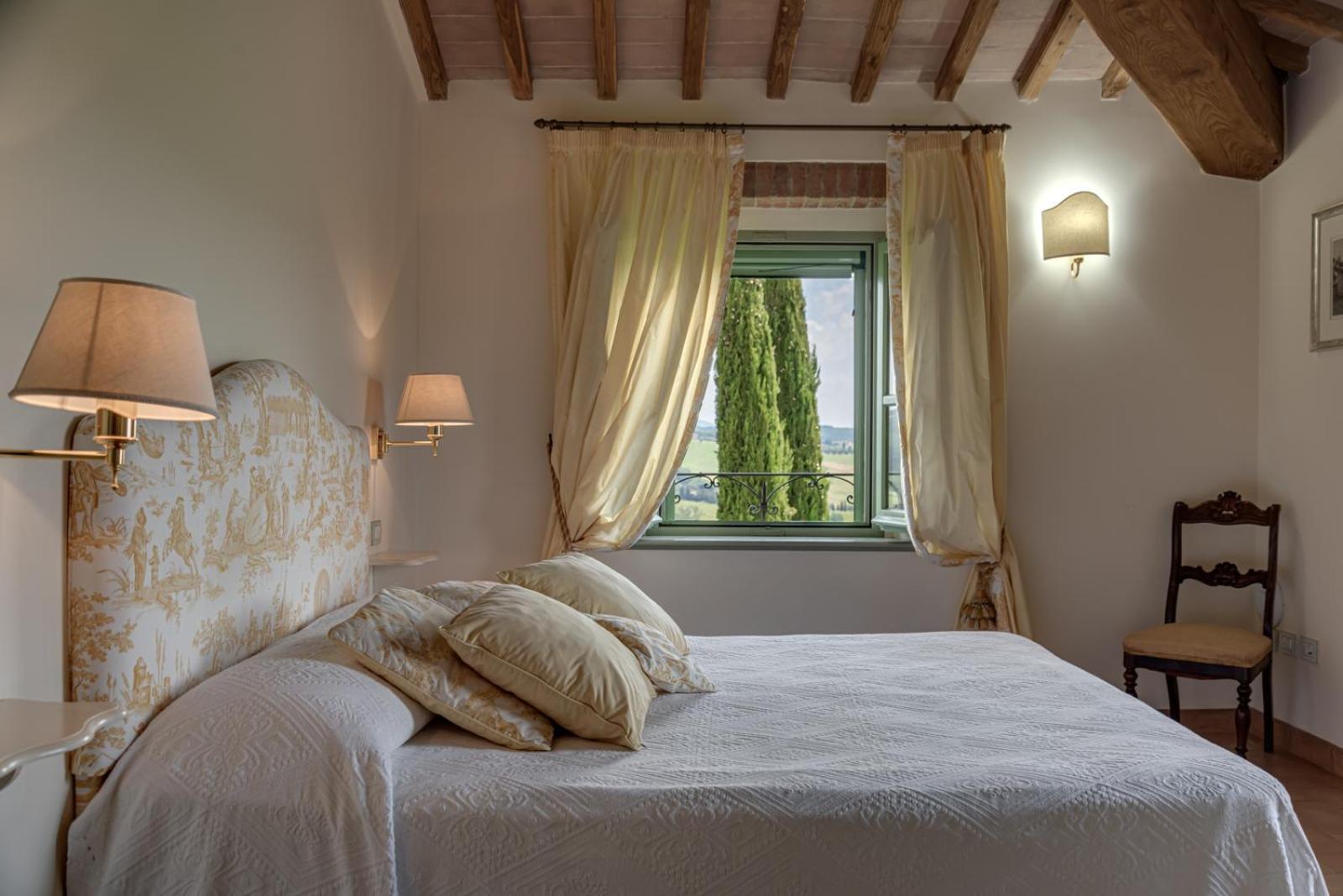 Villa Il Castagno Wine & Resort Siena Exterior photo
