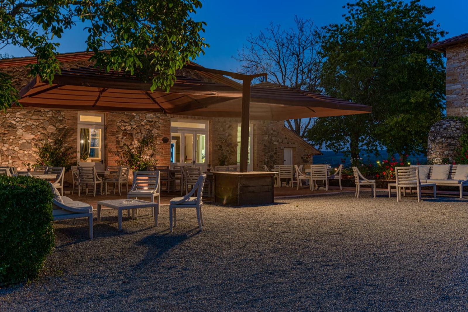 Villa Il Castagno Wine & Resort Siena Exterior photo