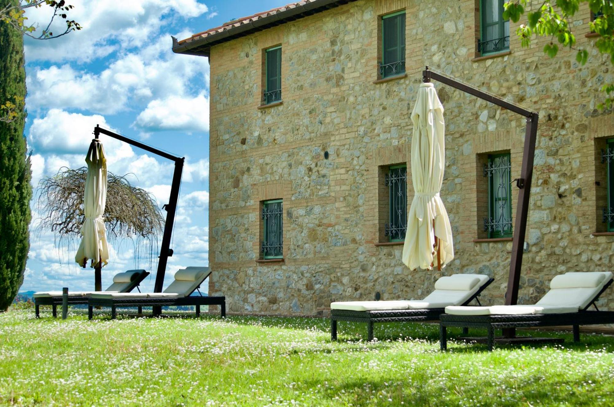 Villa Il Castagno Wine & Resort Siena Exterior photo