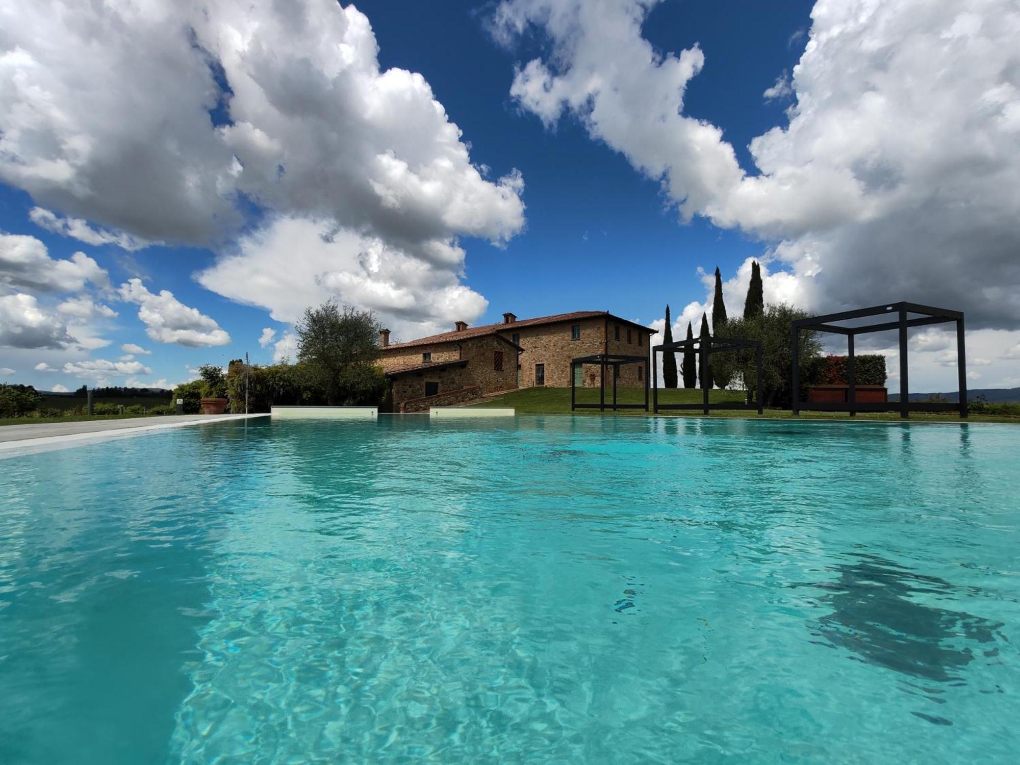 Villa Il Castagno Wine & Resort Siena Exterior photo